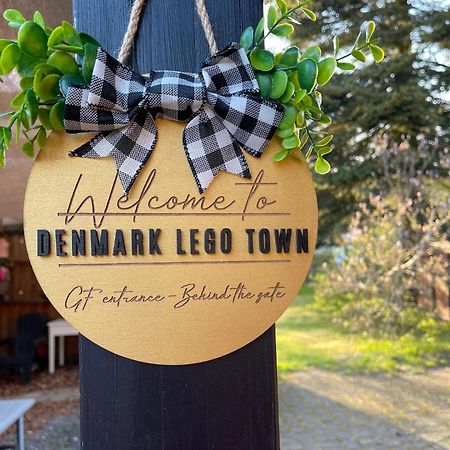 5 Minute Walk To Lego House - Perfect Location - Studio Room With Private Entrance - Garden On Site Billund Exterior foto